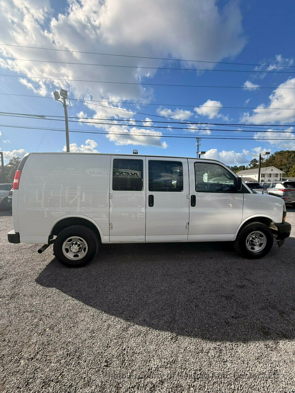 2019 Chevrolet Express Cargo Van photo 3