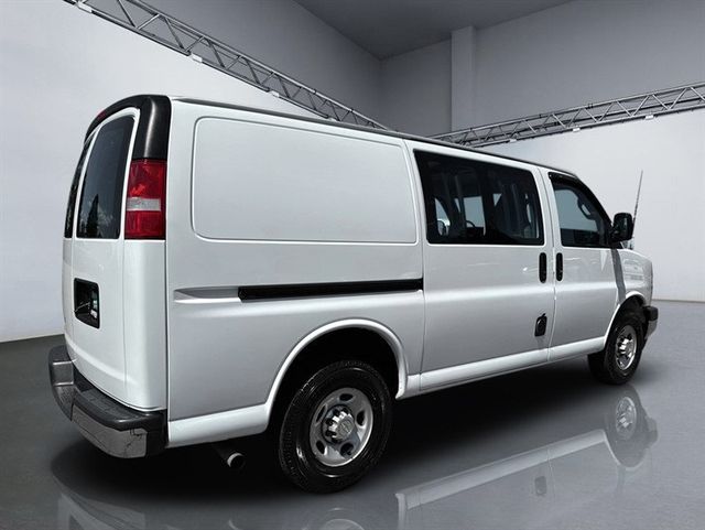 2019 Chevrolet Express Cargo Van RWD 2500 135" - 23056996 - 9
