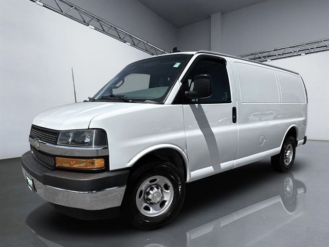 2019 Chevrolet Express Cargo Van RWD 2500 135" - 23056996 - 22