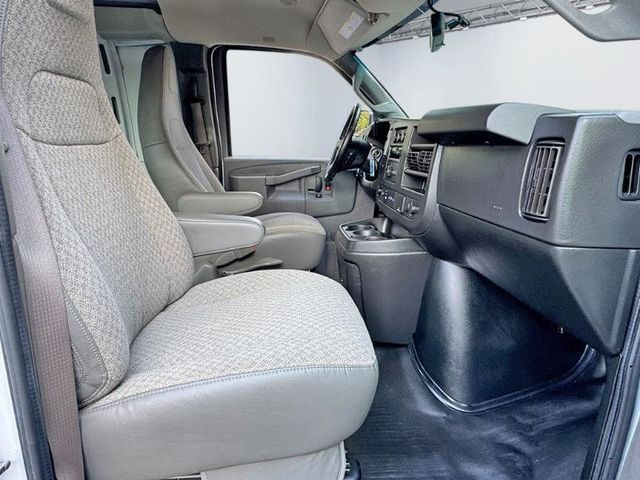 2019 Chevrolet Express Cargo Van RWD 2500 135" - 23069265 - 20