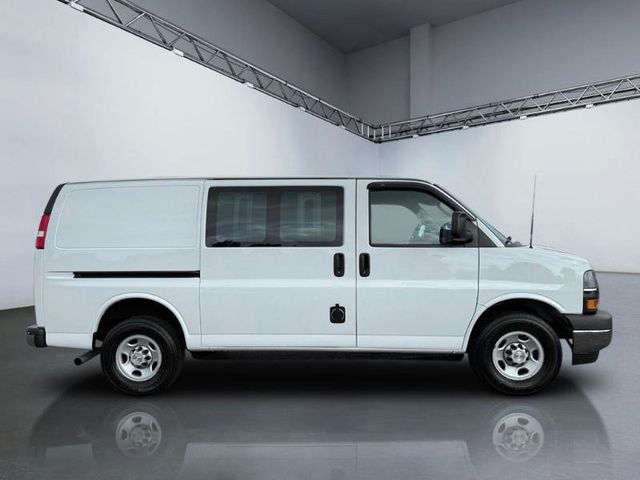 2019 Chevrolet Express Cargo Van RWD 2500 135" - 23069265 - 2
