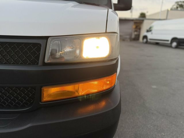 2019 Chevrolet Express Cargo Van RWD 2500 135" - 23078154 - 17