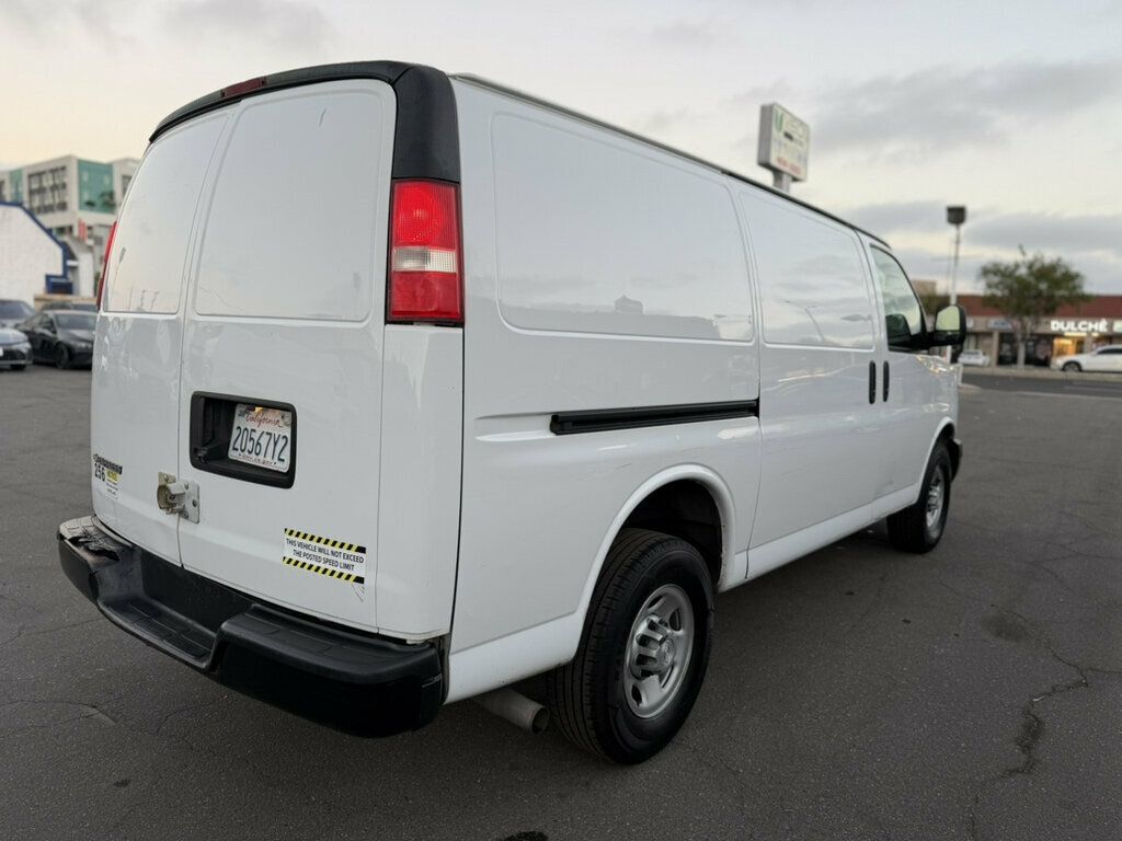 Chevrolet Express photo 4