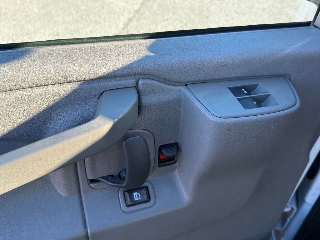 2019 Chevrolet Express Cargo Van RWD 2500 135" - 22961902 - 10