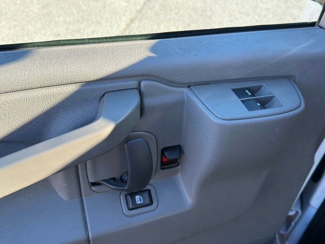 2019 Chevrolet Express Cargo Van RWD 2500 135" - 22961902 - 10