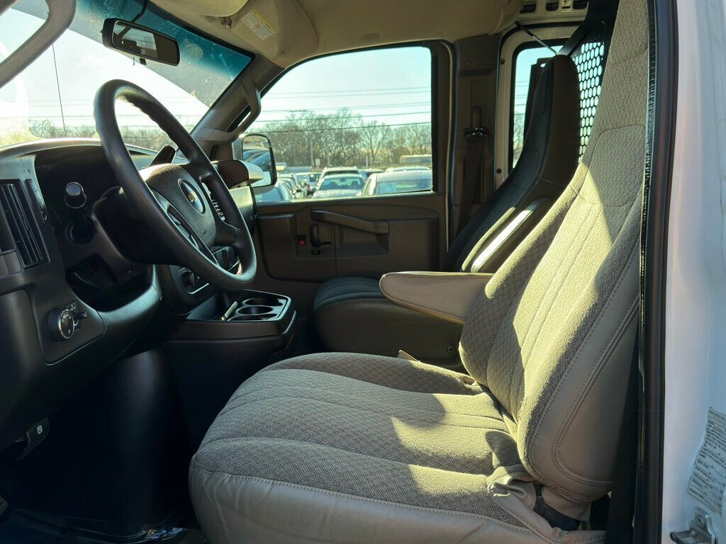 2019 Chevrolet Express Cargo Van RWD 2500 135" - 22961902 - 11