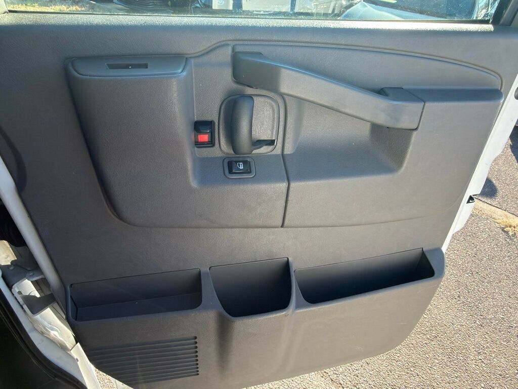 2019 Chevrolet Express Cargo Van RWD 2500 135" - 22961902 - 16