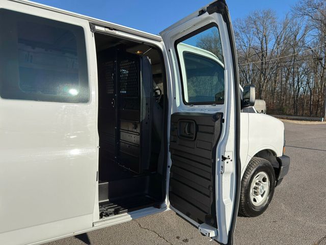 2019 Chevrolet Express Cargo Van RWD 2500 135" - 22961902 - 25