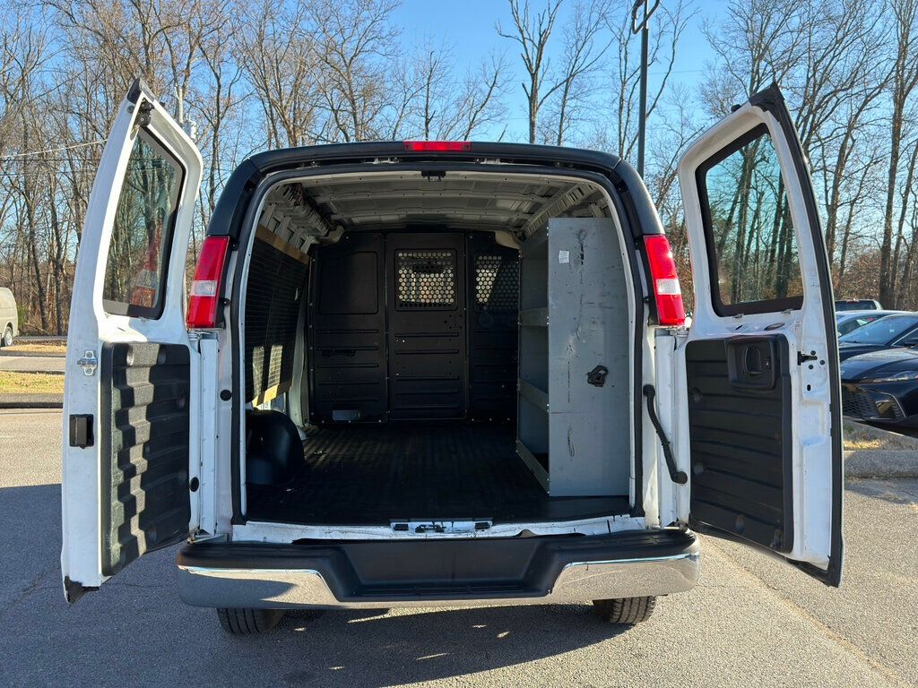 2019 Chevrolet Express Cargo Van RWD 2500 135" - 22961902 - 27
