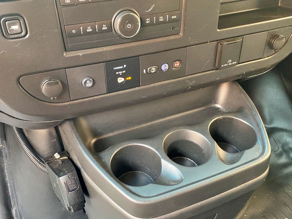 2019 Chevrolet Express Cargo Van RWD 2500 135" - 23012643 - 21