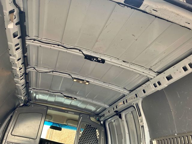 2019 Chevrolet Express Cargo Van RWD 2500 135" - 23012643 - 34