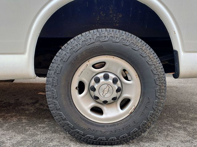 2019 Chevrolet Express Cargo Van RWD 2500 135" - 23012643 - 35