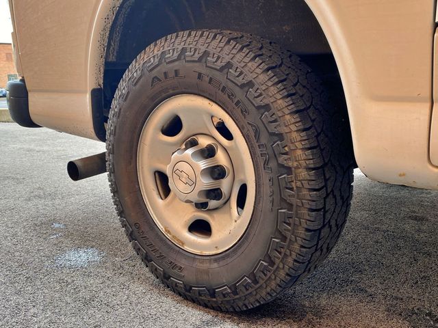 2019 Chevrolet Express Cargo Van RWD 2500 135" - 23012643 - 38