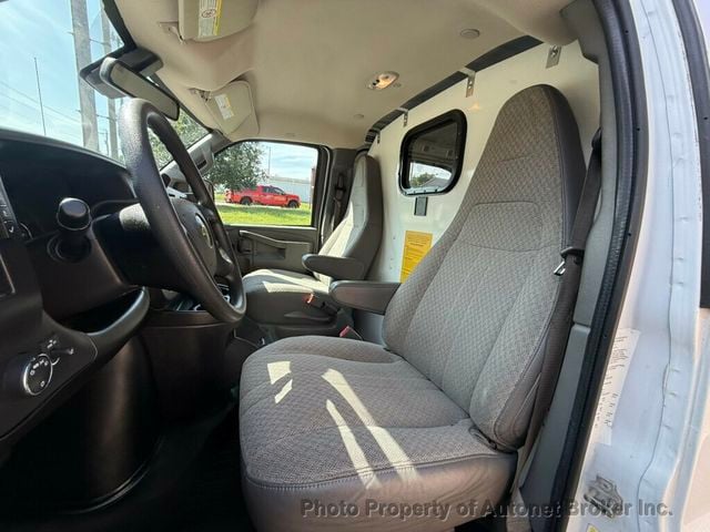 2019 Chevrolet Express Cargo Van RWD 2500 135" - 23070830 - 10