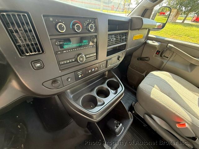 2019 Chevrolet Express Cargo Van RWD 2500 135" - 23070830 - 12