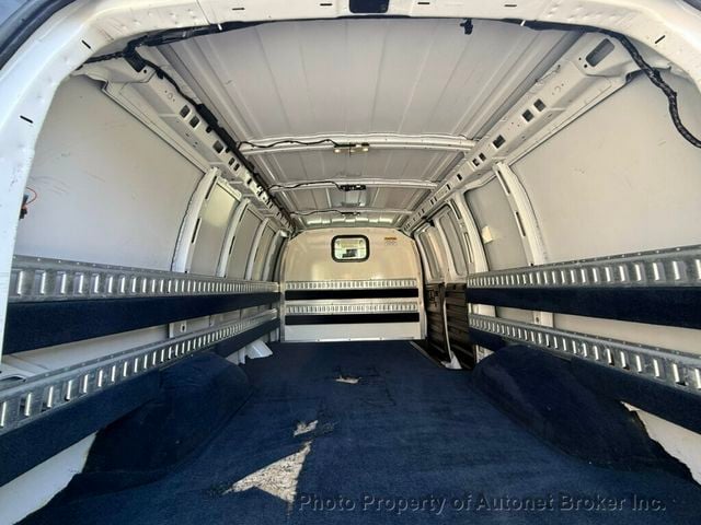 2019 Chevrolet Express Cargo Van RWD 2500 135" - 23070830 - 24