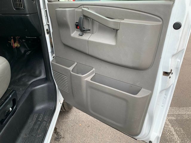 2019 Chevrolet Express Cargo Van RWD 2500 135" Low Miles - 23062394 - 31