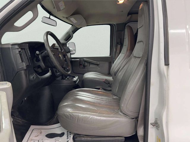 2019 Chevrolet Express Cargo Van RWD 2500 155" - 22951164 - 10