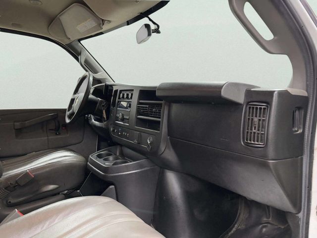 2019 Chevrolet Express Cargo Van RWD 2500 155" - 22951164 - 16