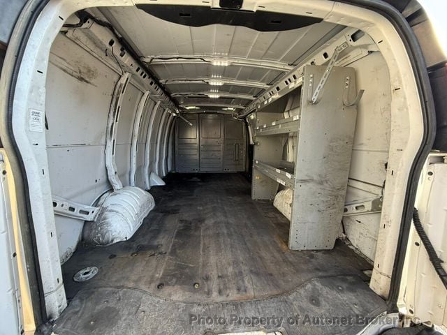 2019 Chevrolet Express Cargo Van RWD 3500 155" - 22974965 - 23