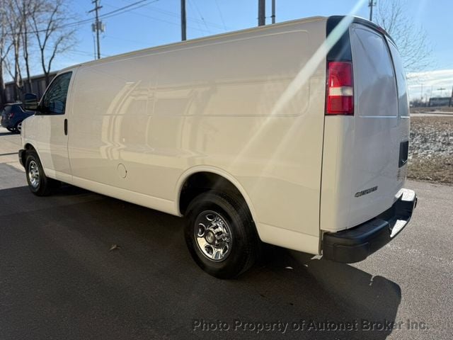 2019 Chevrolet Express Cargo Van RWD 3500 155" - 22974965 - 4