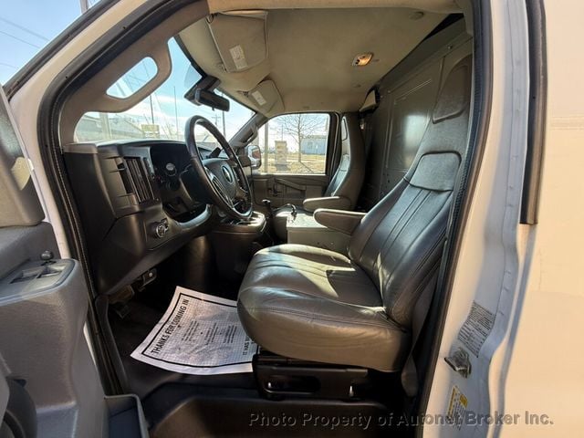 2019 Chevrolet Express Cargo Van RWD 3500 155" - 22974965 - 8