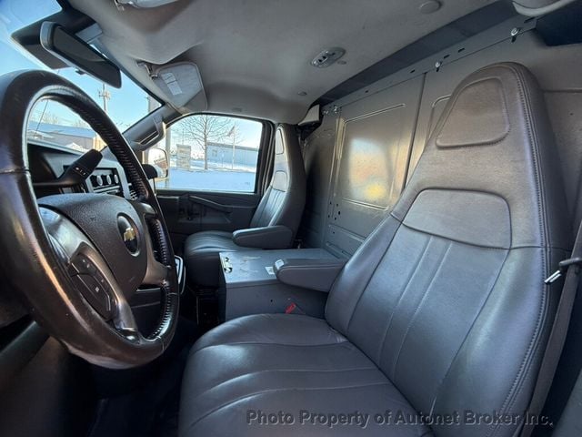 2019 Chevrolet Express Cargo Van RWD 3500 155" - 22976795 - 9