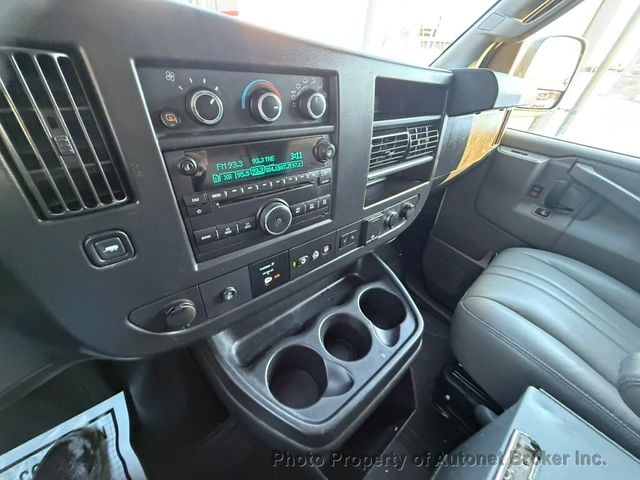 2019 Chevrolet Express Cargo Van RWD 3500 155" - 22976795 - 10