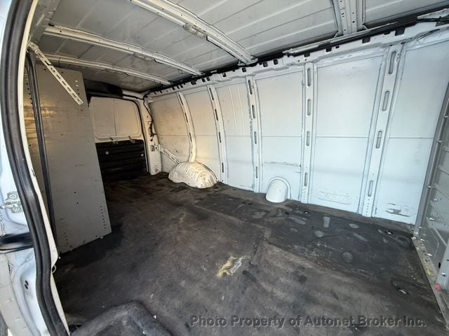 2019 Chevrolet Express Cargo Van RWD 3500 155" - 22976795 - 19