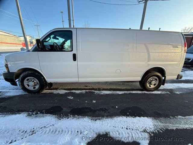 2019 Chevrolet Express Cargo Van RWD 3500 155" - 22976795 - 2