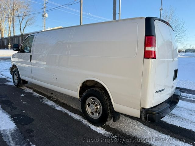 2019 Chevrolet Express Cargo Van RWD 3500 155" - 22976795 - 3