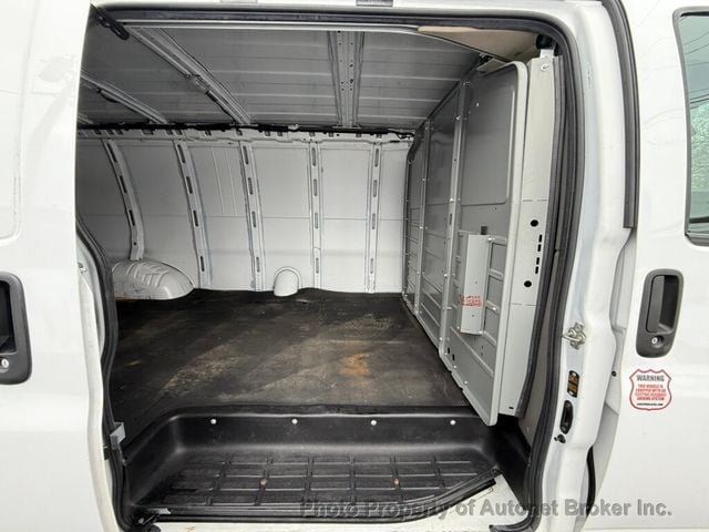 2019 Chevrolet Express Cargo Van RWD 3500 155" - 22979690 - 20