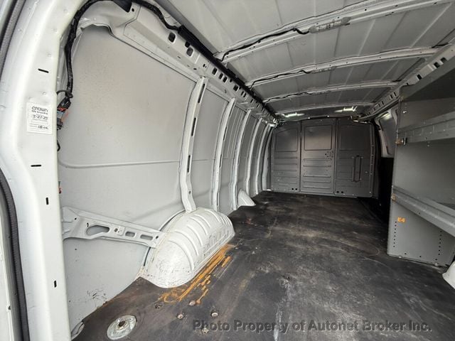 2019 Chevrolet Express Cargo Van RWD 3500 155" - 22979690 - 25