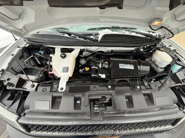 2019 Chevrolet Express Cargo Van RWD 3500 155" - 22979690 - 27