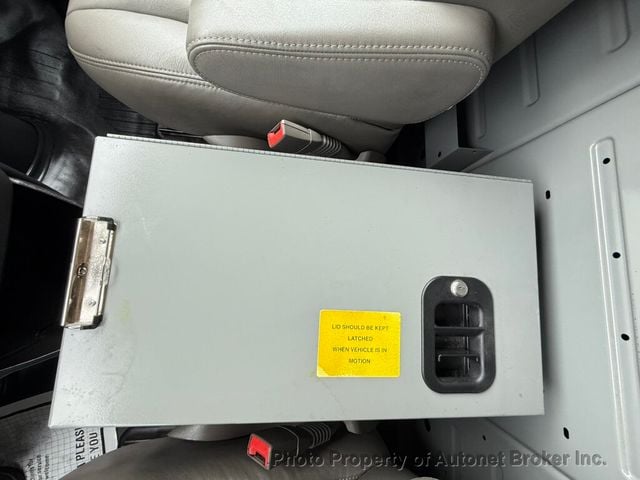 2019 Chevrolet Express Cargo Van RWD 3500 155" - 22979690 - 30