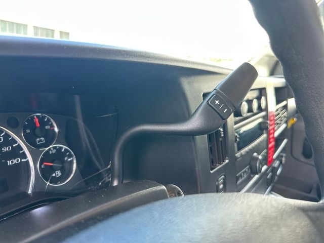 2019 Chevrolet Express Commercial Cutaway 3500 Van 139" - 22906779 - 17