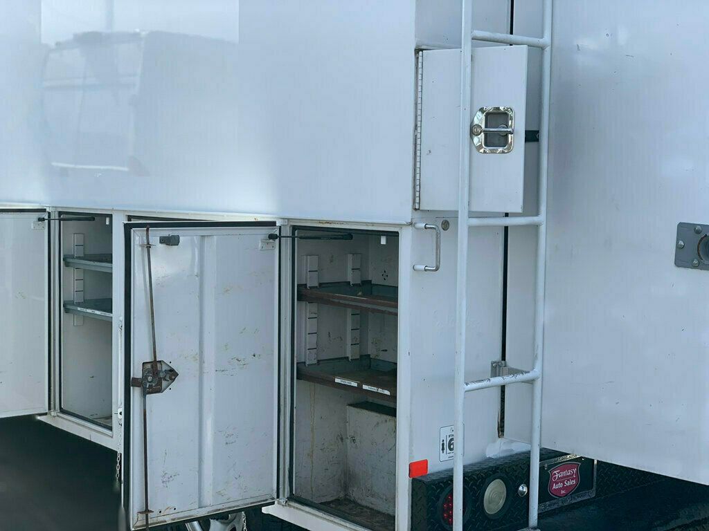 2019 Chevrolet Express Commercial Cutaway 3500 Van 139" - 22984704 - 11