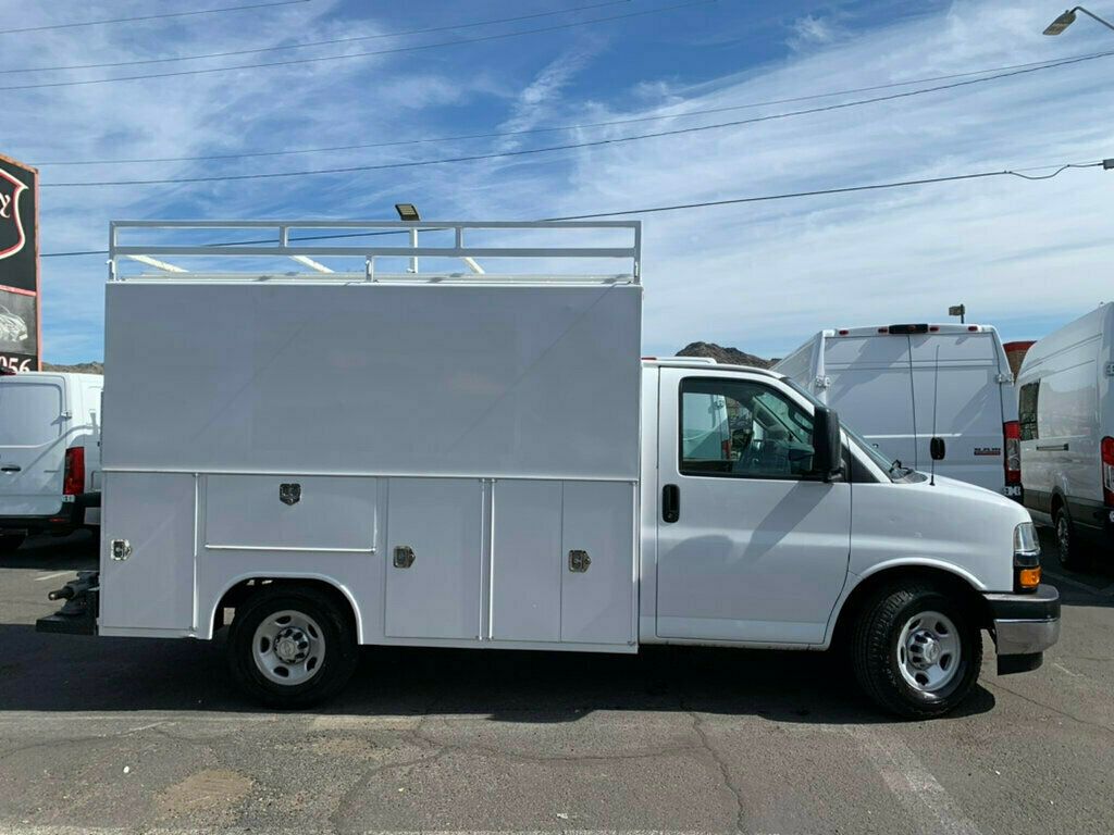 2019 Chevrolet Express Commercial Cutaway 3500 Van 139" - 22984704 - 1