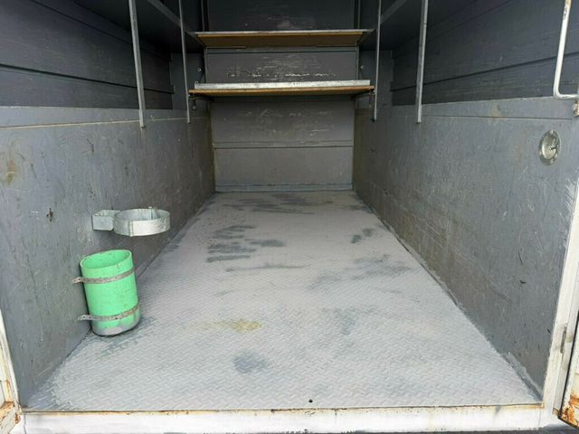 2019 Chevrolet Express Commercial Cutaway 3500 Van 139" - 22984704 - 4