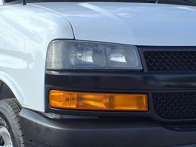 2019 Chevrolet Express Commercial Cutaway 3500 Van 139" - 22942316 - 1