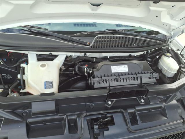 2019 Chevrolet Express Commercial Cutaway 3500 Van 139" - 22942316 - 24