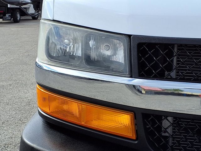 2019 Chevrolet Express Commercial Cutaway 3500 Van 159" - 22984695 - 1