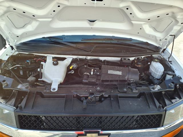 2019 Chevrolet Express Commercial Cutaway 3500 Van 159" - 22984695 - 29