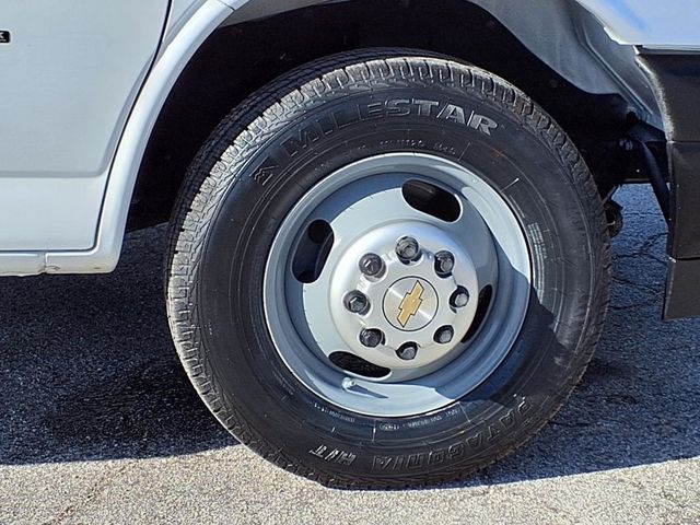2019 Chevrolet Express Commercial Cutaway 3500 Van 177" - 23090833 - 32