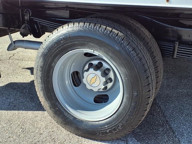 2019 Chevrolet Express Commercial Cutaway 3500 Van 177" - 23090833 - 34