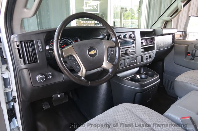 2019 Chevrolet Express Commercial Cutaway Express 3500 12' Hi Cube DRW - 23018151 - 9