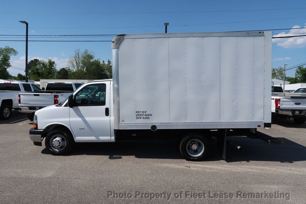 2019 Chevrolet Express Commercial Cutaway Express 3500 12' Hi Cube DRW - 23018151 - 1