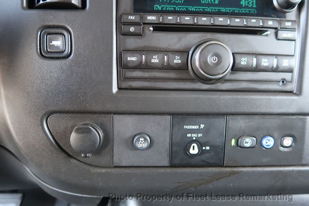 2019 Chevrolet Express Commercial Cutaway Express 3500 12' Hi Cube DRW - 23018151 - 26