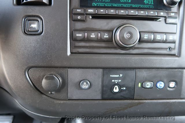 2019 Chevrolet Express Commercial Cutaway Express 3500 12' Hi Cube DRW - 23018151 - 26