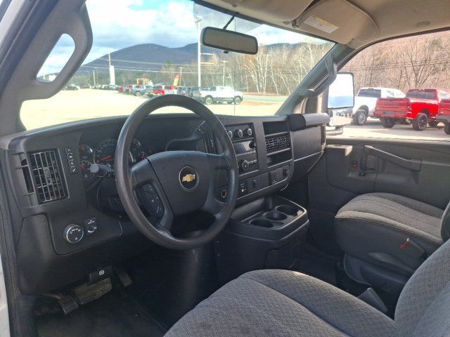 2019 Chevrolet Express Cutaway Work Van - 23096037 - 11